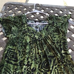 Perseption Concept V Neck Pullover SzL Butterfly Sleeve Gather Front Green Print